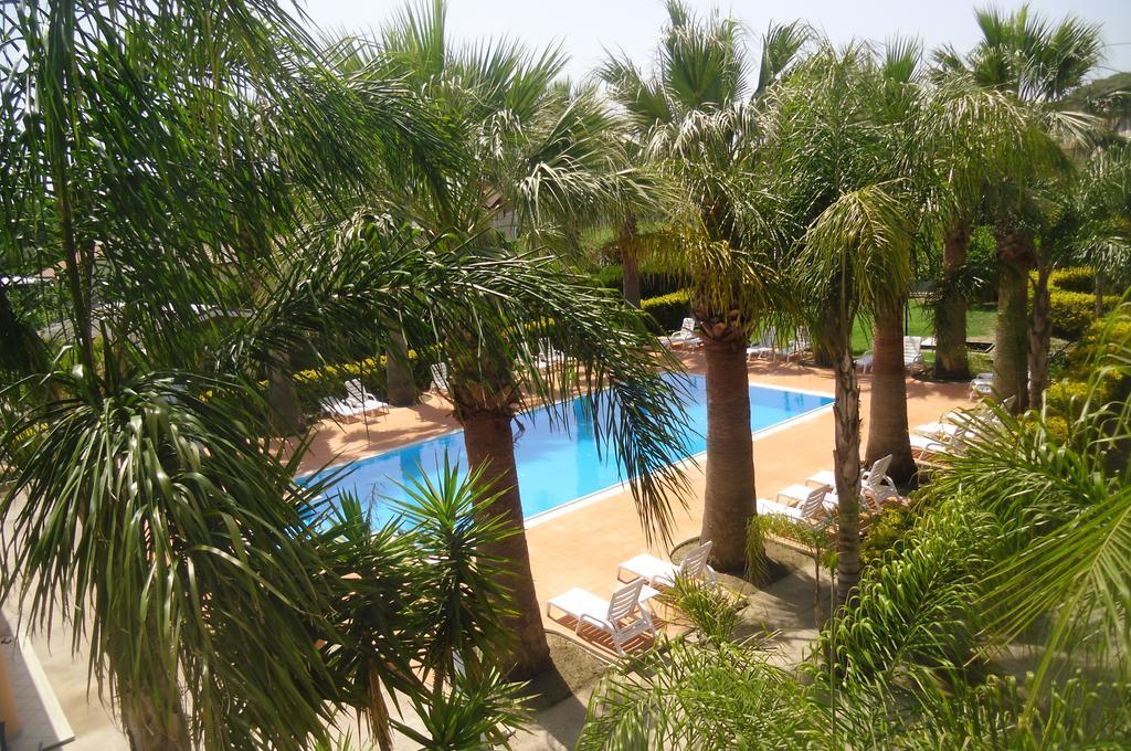 Aparthotel Laura & 3*